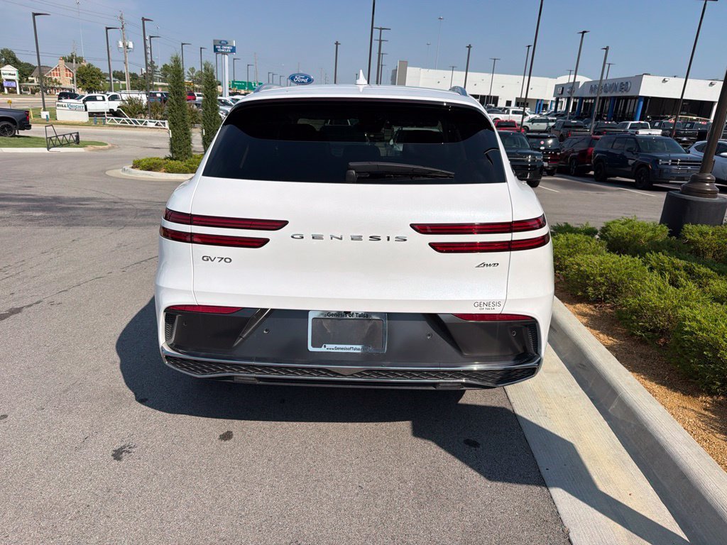 Used 2026 Genesis GV70 2.5T Select AWD/4WD image 11