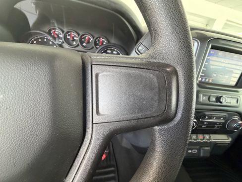 Used 2022 Chevrolet Silverado 1500 Custom AWD/4WD image 12