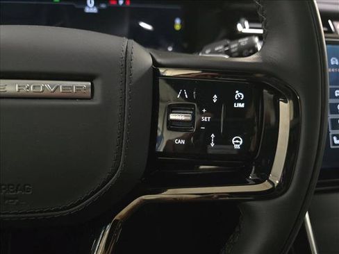 New 2026 Land Rover Range Rover Velar Dynamic SE AWD/4WD image 18