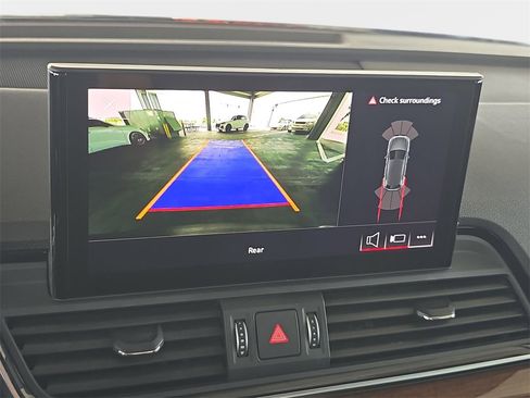 Used 2023 Audi Q5 2.0T Premium w/ Convenience Package image 22