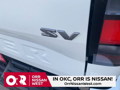 Used 2024 Nissan Frontier SV w/ SV Convenience Package image 10