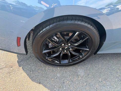 Used 2025 Ford Mustang Premium RWD image 31