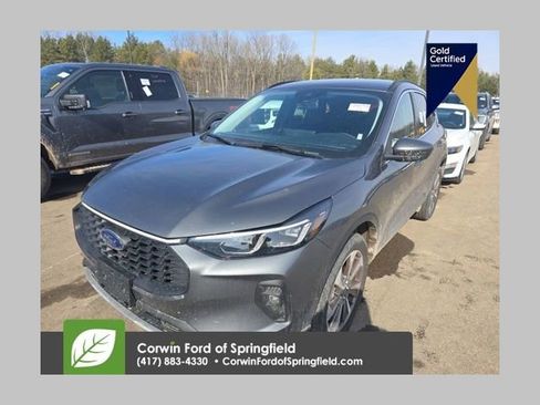 Used 2025 Ford Escape Platinum image 1