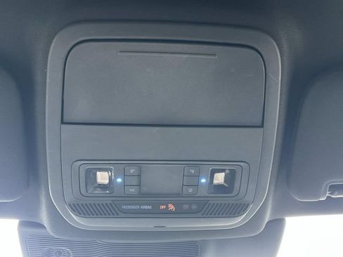 Used 2023 Ford Explorer ST-Line w/ Class IV Trailer Tow Package RWD image 38
