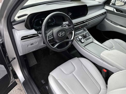Used 2024 Hyundai Palisade SEL image 11