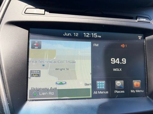 Used 2017 Hyundai Santa Fe Sport w/ 2.4L Tech Package 04 AWD/4WD image 21