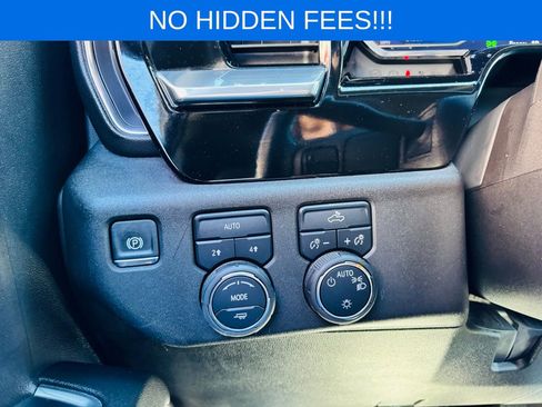 Used 2025 Chevrolet Silverado 1500 LT AWD/4WD image 38