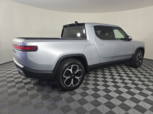 Used 2022 Rivian R1T Adventure AWD/4WD image 5