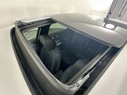 Used 2024 Audi Q3 2.0T Premium image 24