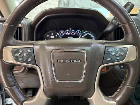 Used 2018 GMC Sierra 1500 Denali w/ Denali Ultimate Package image 18