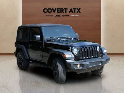 Used 2023 Jeep Wrangler Sport AWD/4WD image 7