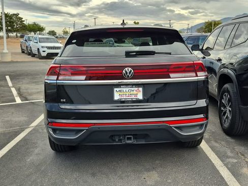 Used 2024 Volkswagen Atlas Cross Sport SE FWD image 9