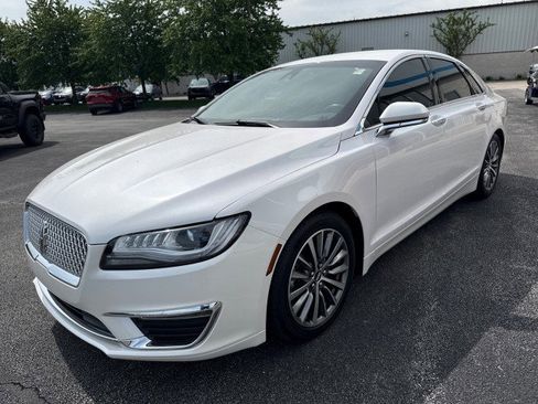 Used 2020 Lincoln MKZ FWD image 7