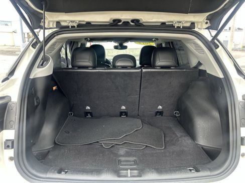 Used 2019 Jeep Compass Latitude FWD image 7