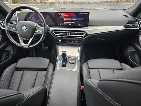 Used 2023 BMW i4 eDrive35 image 18