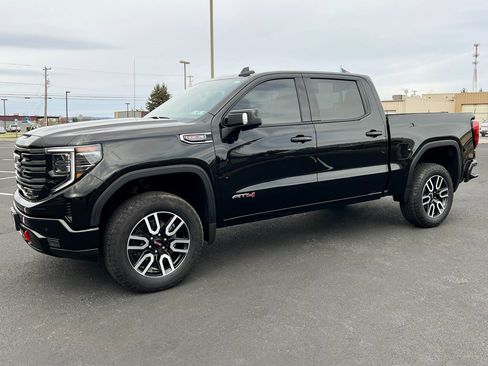 Used 2025 GMC Sierra 1500 AT4 w/ AT4 Preferred Package image 13