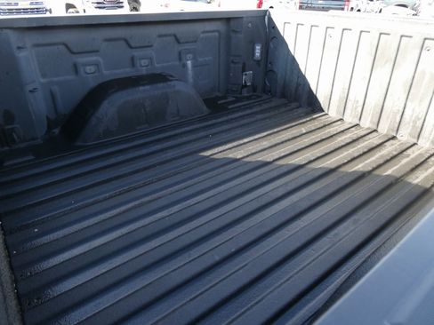 Used 2022 Chevrolet Silverado 1500 High Country w/ Technology Package image 7