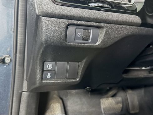 Used 2022 Honda Civic EX-L image 11