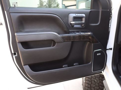 Used 2016 GMC Sierra 3500 Denali w/ Duramax Plus Package AWD/4WD image 10