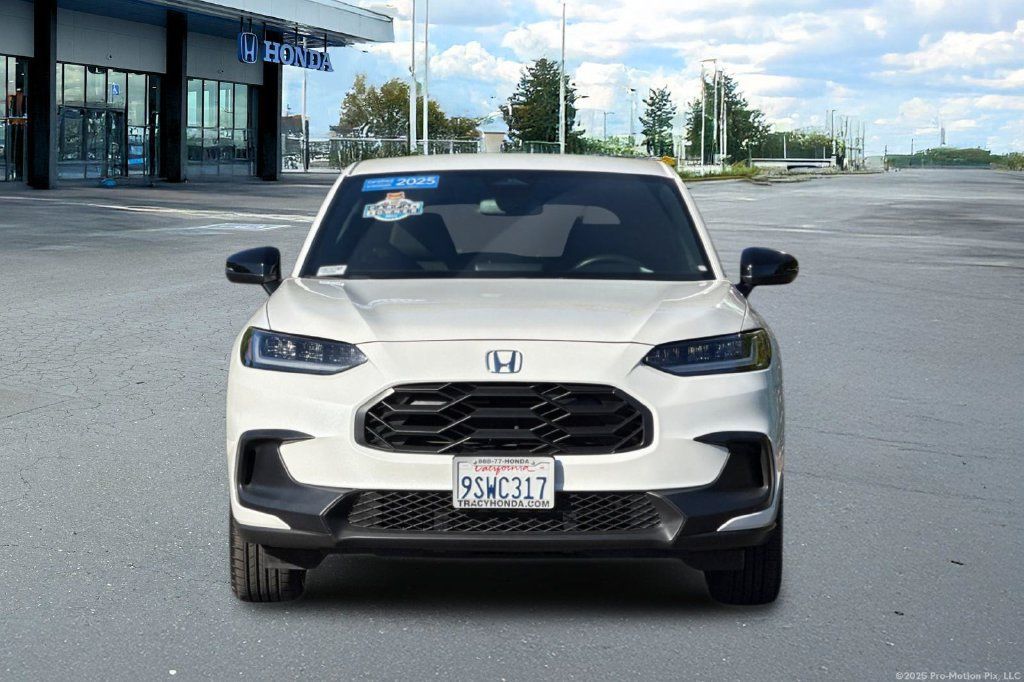 Used 2025 Honda HR-V Sport image 16