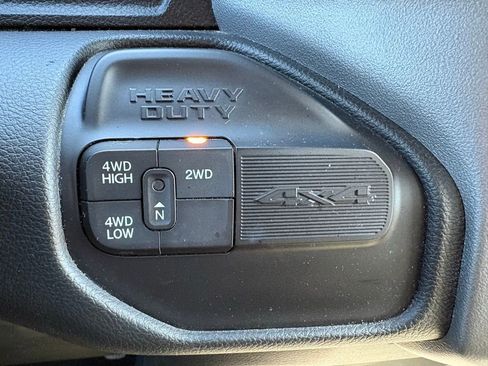 Used 2024 RAM 2500 Big Horn image 32