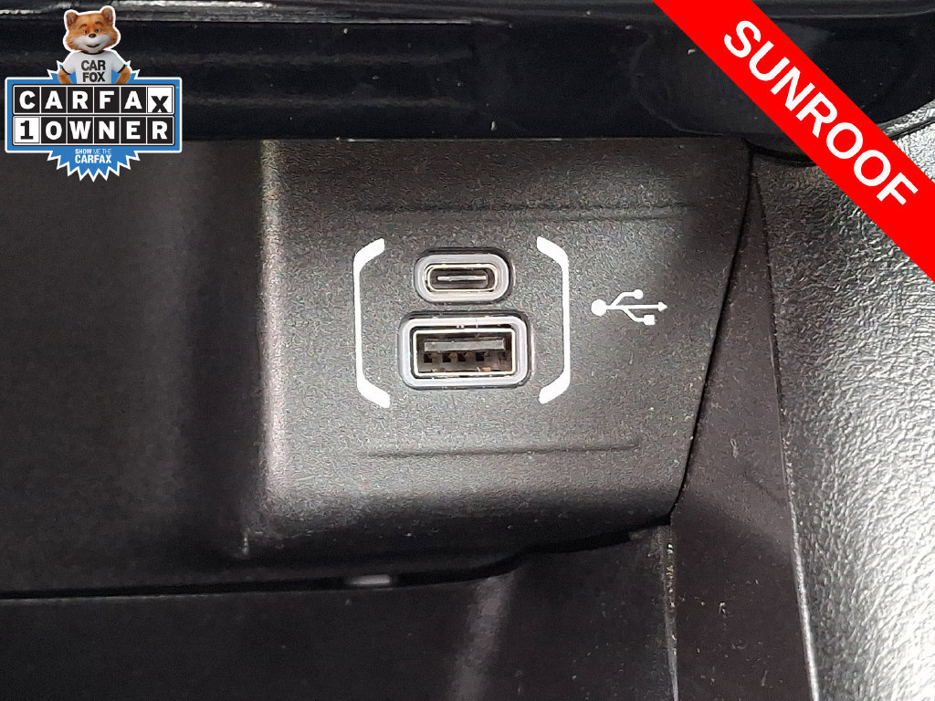 Used 2024 Jeep Compass Latitude w/ Sun and Sound Group AWD/4WD image 24