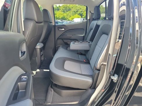 Used 2021 Chevrolet Colorado Z71 AWD/4WD image 29
