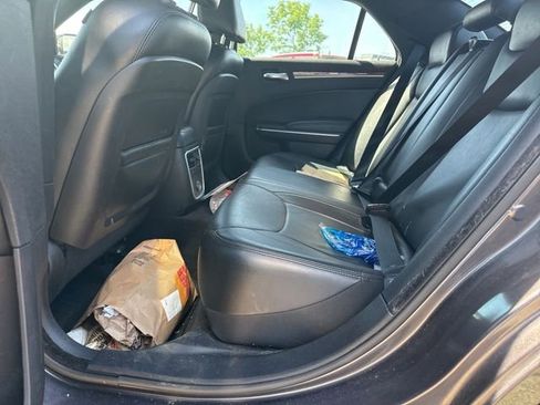 Used 2014 Chrysler 300 RWD image 12