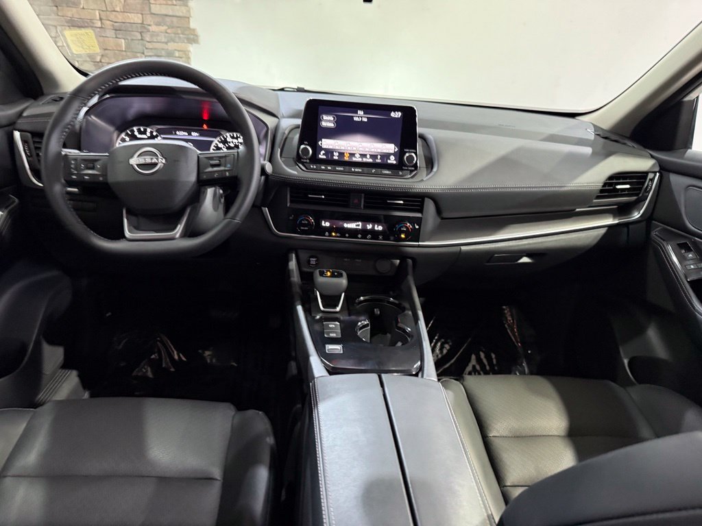 Certified 2025 Nissan Rogue SV w/ SV Premium Package FWD image 26