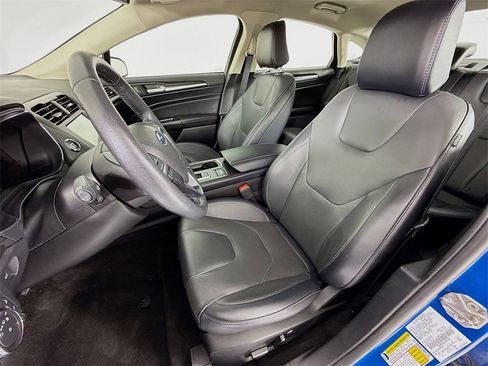 Used 2020 Ford Fusion Energi Titanium image 5