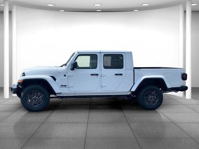 New 2025 Jeep Gladiator Sport