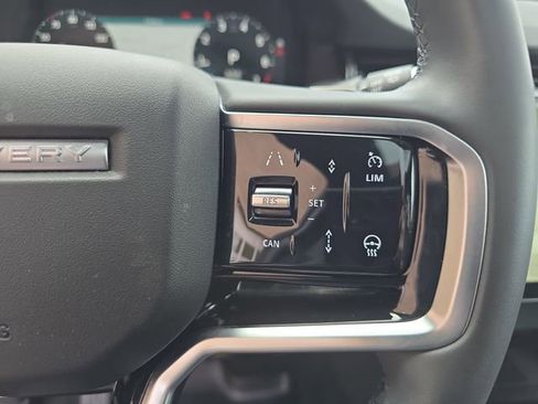 Used 2024 Land Rover Discovery Sport Dynamic SE image 18