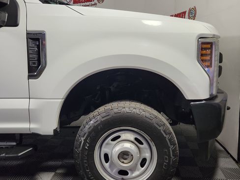 Used 2019 Ford F250 XL w/ Power Equipment Group image 8