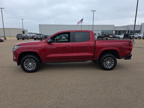 Used 2023 Chevrolet Colorado LT image 5