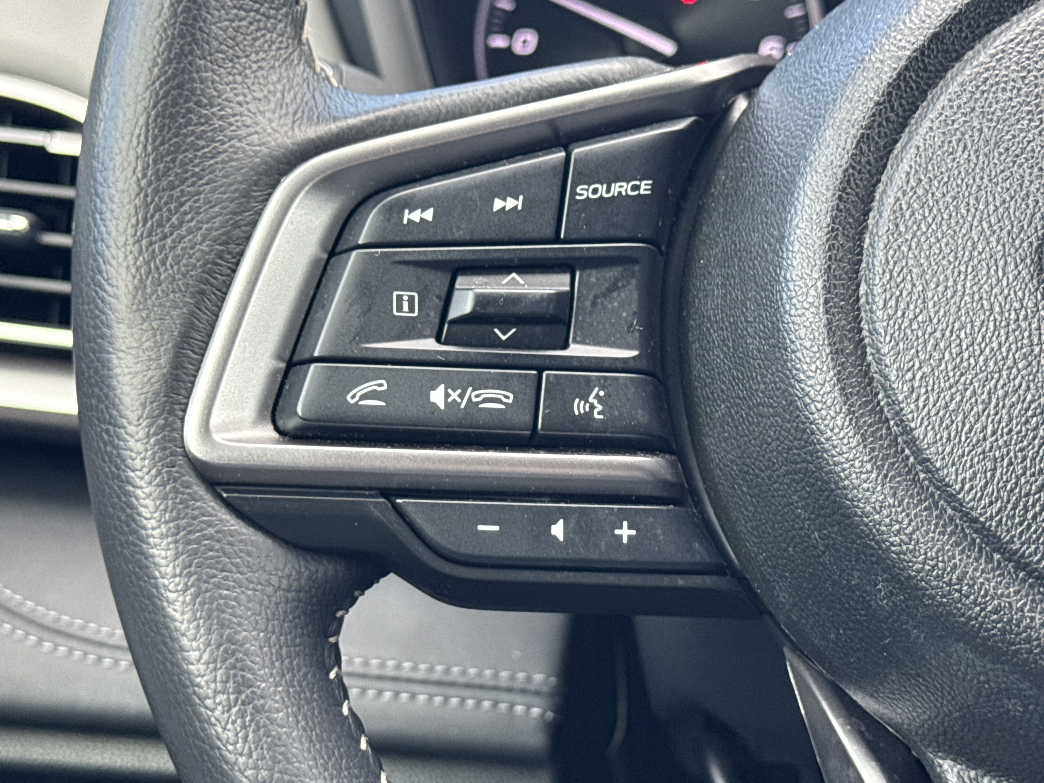 Used 2024 Subaru Outback Limited XT AWD/4WD image 9