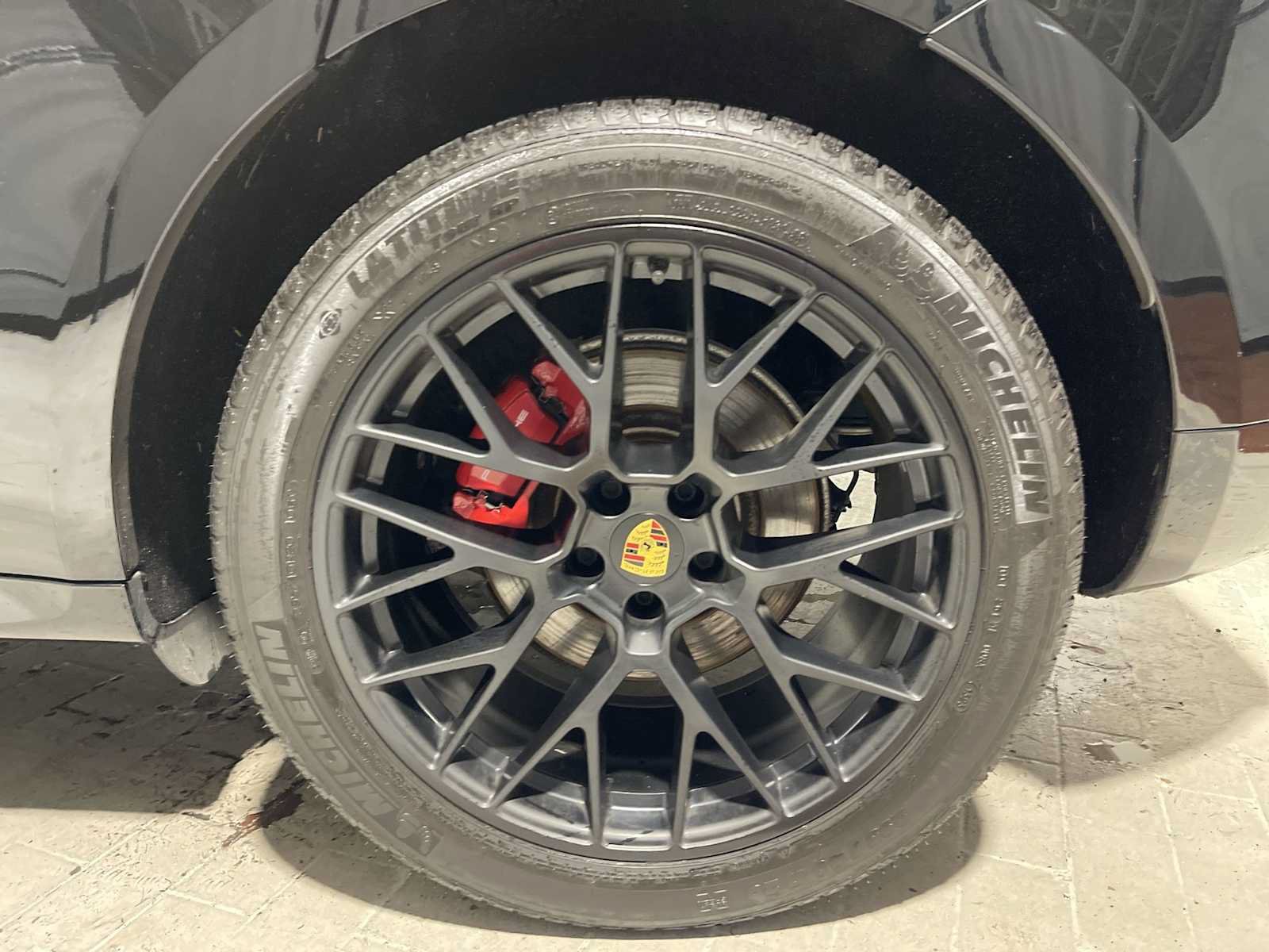 Used 2018 Porsche Macan GTS AWD/4WD image 8