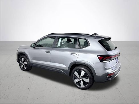 New 2026 Volkswagen Taos S image 8