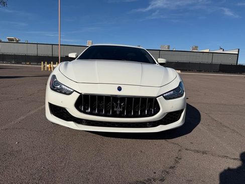 Used 2018 Maserati Ghibli S image 3
