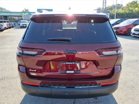 New 2025 Jeep Grand Cherokee L Altitude image 5