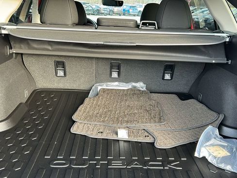 Used 2025 Subaru Outback Premium w/ Popular Package #1 image 25