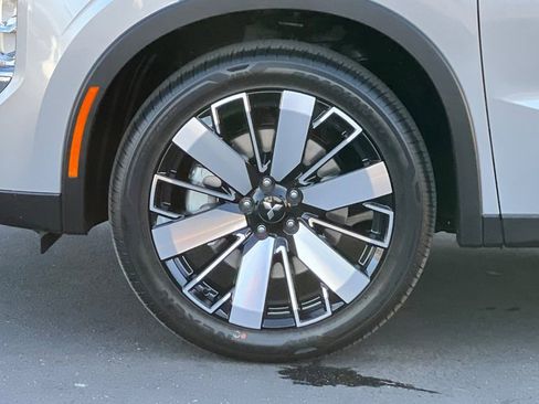 New 2026 Mitsubishi Outlander SE FWD image 28