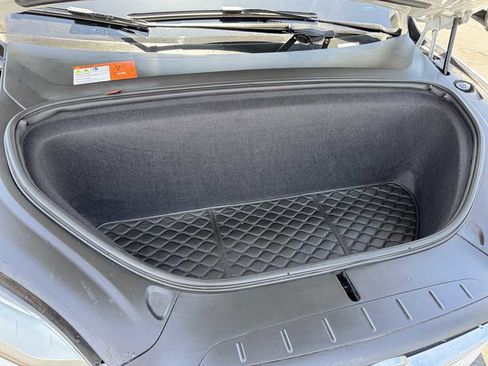 Used 2018 Tesla Model X AWD/4WD image 8