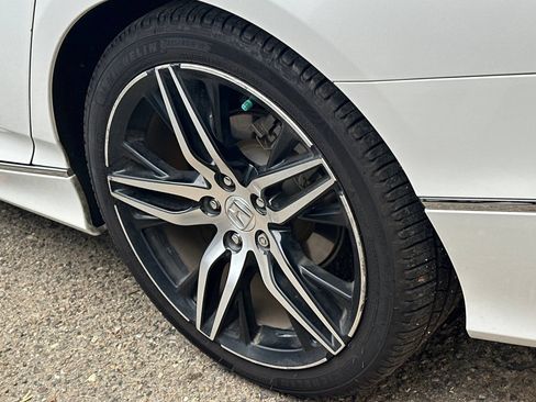 Used 2022 Honda Accord Touring image 8