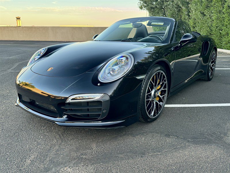 Used 2015 Porsche 911 Turbo S w/ High-end Infotainment Package AWD/4WD image 9