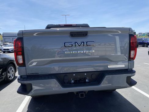 Used 2024 GMC Sierra 1500 Elevation w/ LPO, Elevation Black Package AWD/4WD image 19