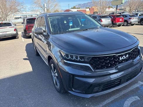 Used 2023 Kia Sorento EX image 23