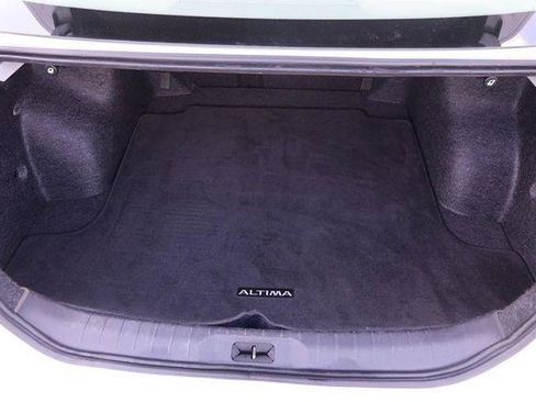 Used 2025 Nissan Altima 2.5 SV FWD image 7