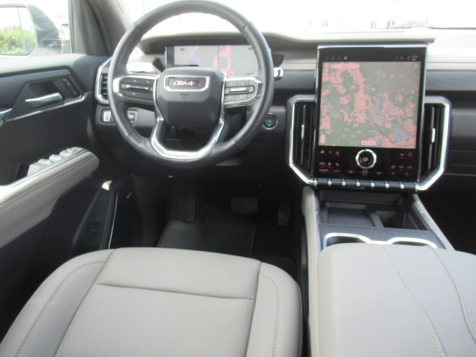 Used 2026 GMC Acadia Elevation w/ Elevation Premium Package FWD image 13