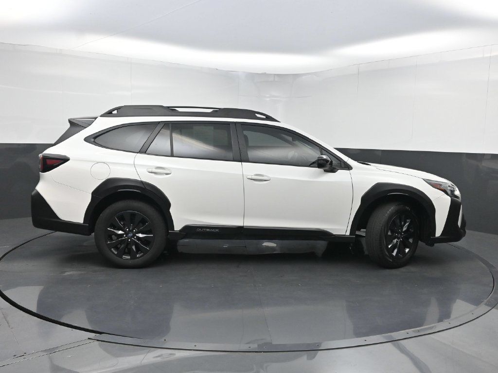 Used 2023 Subaru Outback Onyx Edition AWD/4WD image 41