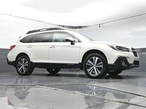 Used 2019 Subaru Outback 2.5i Limited w/ Popular Package #2 image 33